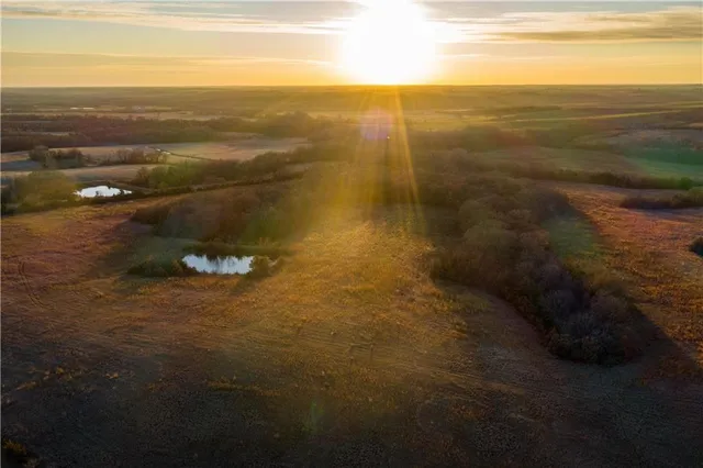 $1,185,000 | West State M Highway, Eagleville, MO 64442