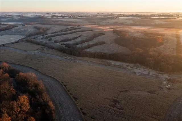 $1,152,800 | West State M Highway, Eagleville, MO 64442