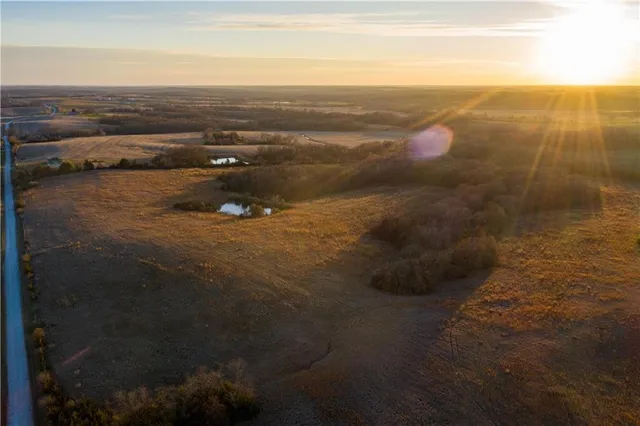 $1,185,000 | West State M Highway, Eagleville, MO 64442