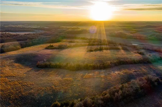 $1,185,000 | West State M Highway, Eagleville, MO 64442