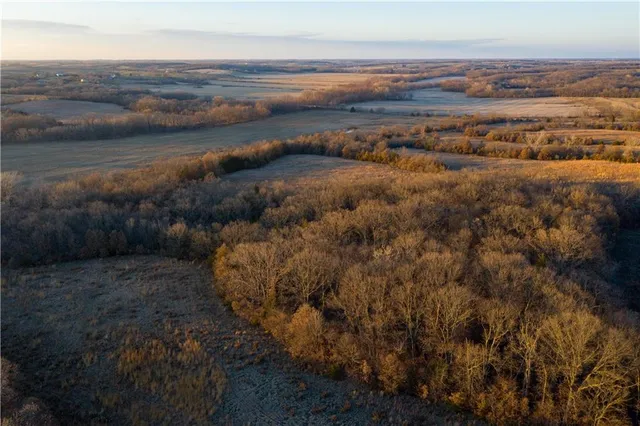 $1,185,000 | West State M Highway, Eagleville, MO 64442