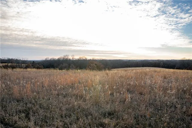 $1,152,800 | West State M Highway, Eagleville, MO 64442