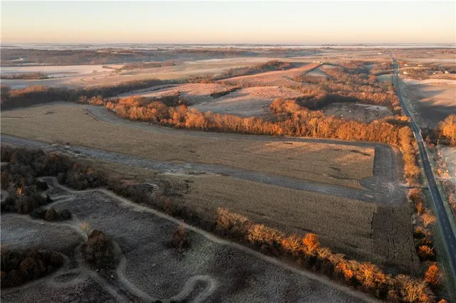 $1,152,800 | West State M Highway, Eagleville, MO 64442