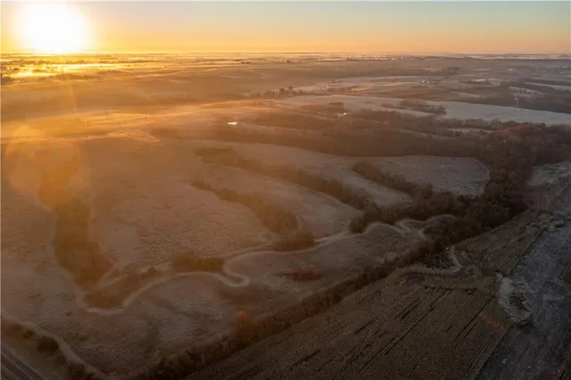 $1,152,800 | West State M Highway, Eagleville, MO 64442