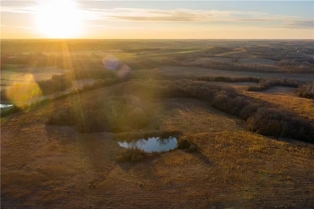 $1,185,000 | West State M Highway, Eagleville, MO 64442