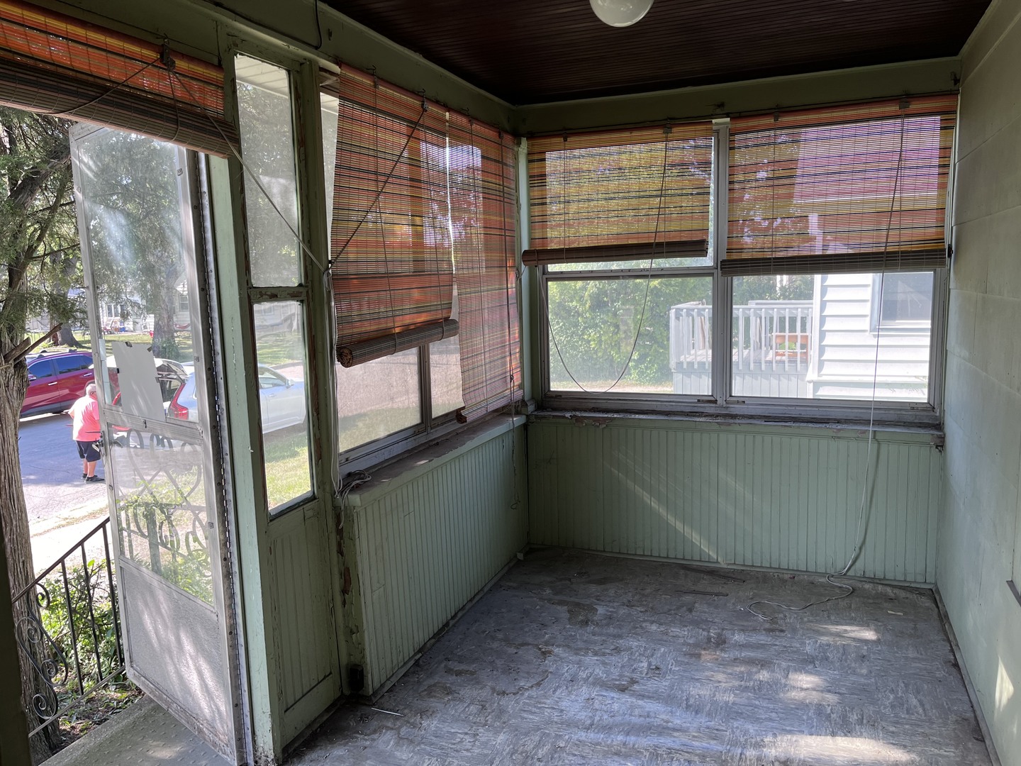 504 Scribner Street Joliet, IL 60432 - Photo 4 of 6