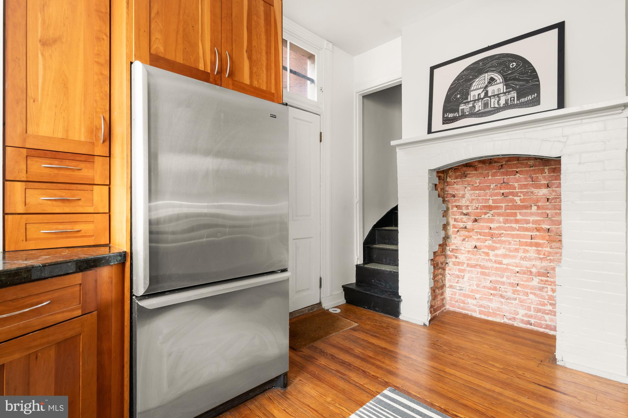 1206 John Street Baltimore, MD 21201 - Photo 21 of 53 a view of an entryway with wooden floor