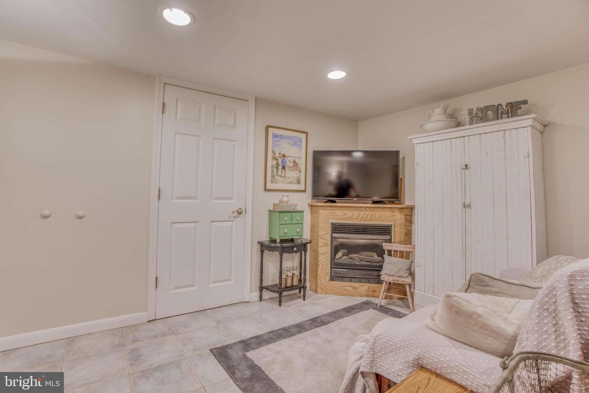 4247 Darleigh Road Baltimore, MD 21236 - Photo 30 of 38 Gallery Image 30