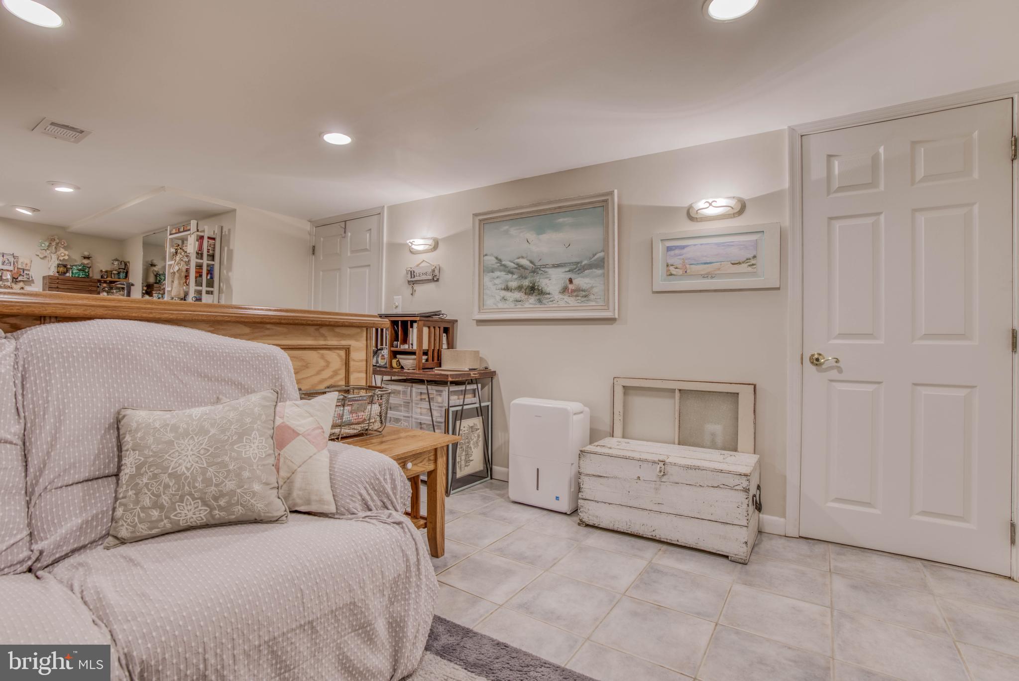 4247 Darleigh Road Baltimore, MD 21236 - Photo 32 of 38 Gallery Image 32