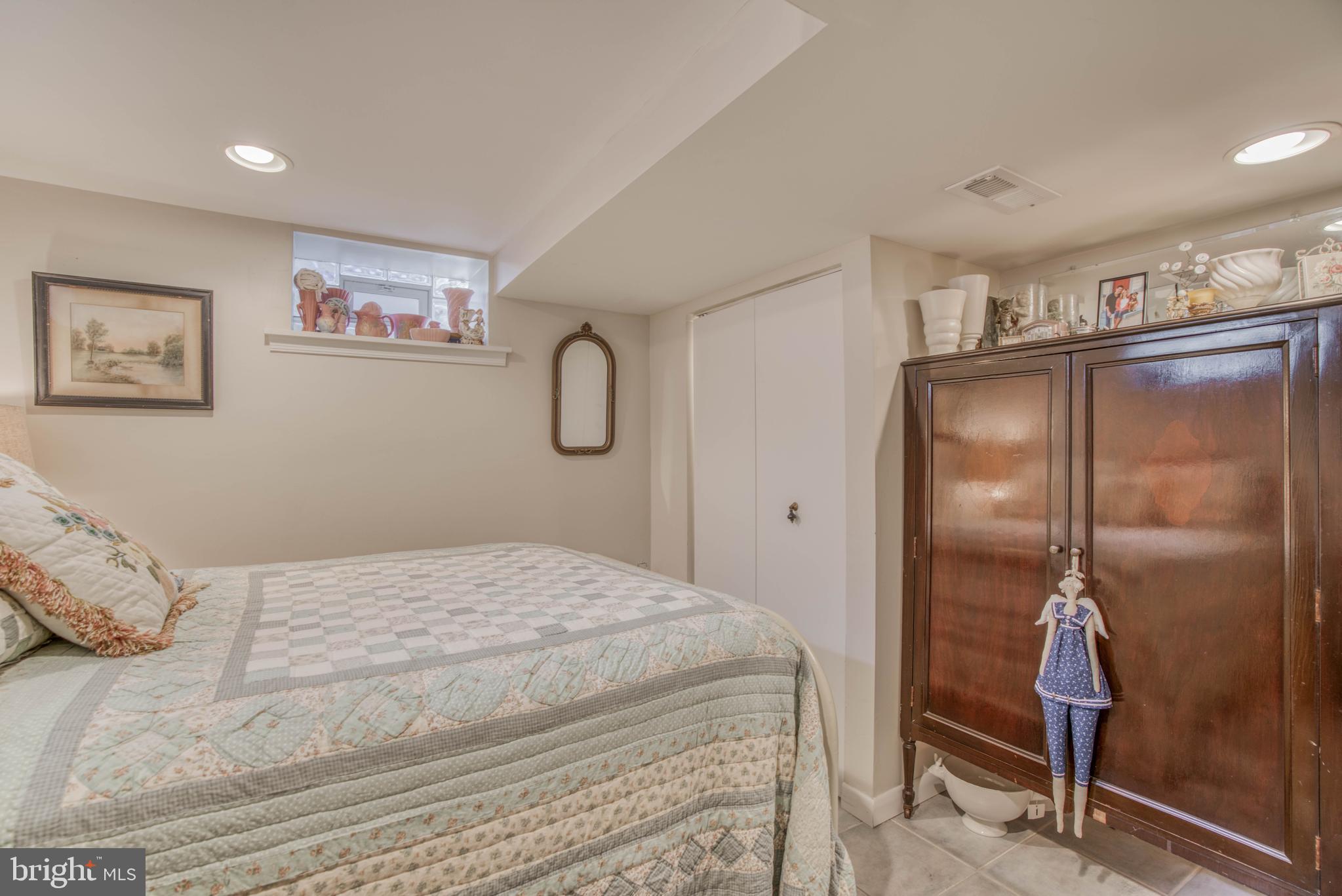 4247 Darleigh Road Baltimore, MD 21236 - Photo 34 of 38 Gallery Image 34