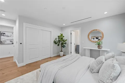 $13,995,000 | 3 Linda Isle, Newport Beach, CA 92660