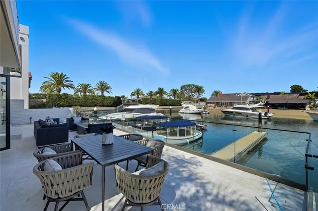 $13,995,000 | 3 Linda Isle, Newport Beach, CA 92660