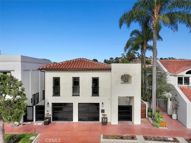 $13,995,000 | 3 Linda Isle, Newport Beach, CA 92660