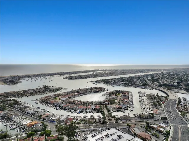 $13,995,000 | 3 Linda Isle, Newport Beach, CA 92660