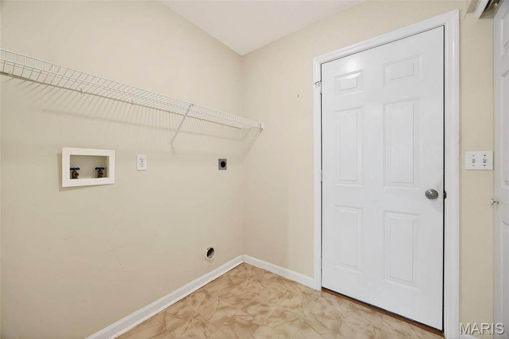 933 Blumhoff Road Wentzville, MO 63385 - Photo 9 of 24