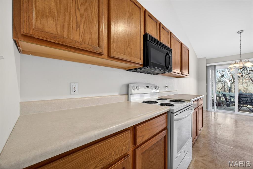 933 Blumhoff Road Wentzville, MO 63385 - Photo 10 of 24