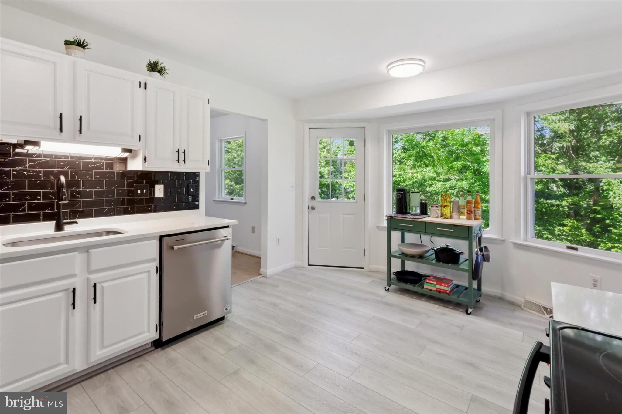 1069 Hearthstone Road Lancaster, PA 17603 - Photo 10 of 33