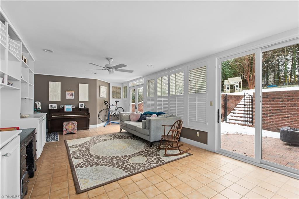 1013 Ferndale Boulevard High Point, NC 27262 - Photo 26 of 43 Sun Porch