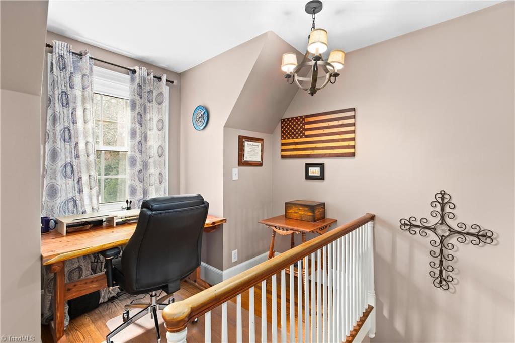 1013 Ferndale Boulevard High Point, NC 27262 - Photo 27 of 43 2nd floor