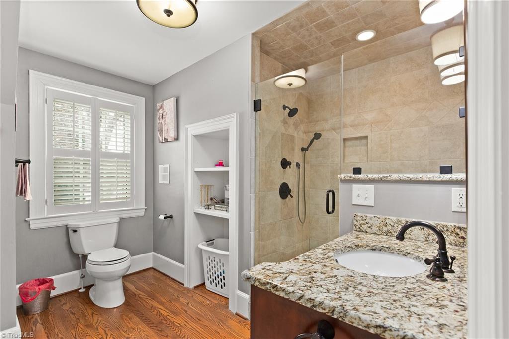 1013 Ferndale Boulevard High Point, NC 27262 - Photo 36 of 43 Primary Bathroom