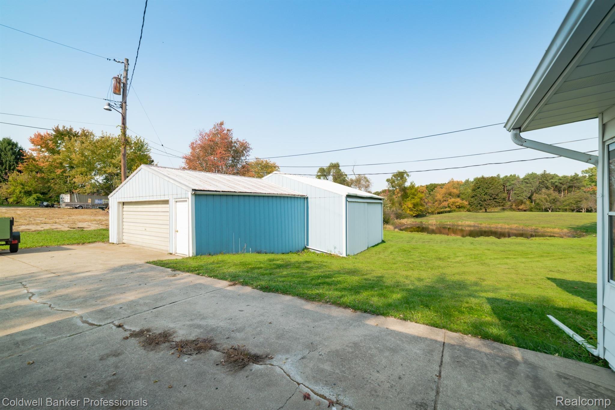 4226 Morgan Road Lake Orion, MI 48359 - Photo 51 of 66 4226 Morgan-52.jpg