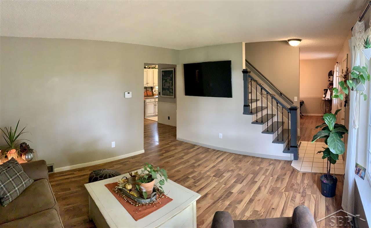 2147 Anderson Road Saginaw, MI 48603 - Photo 4 of 37 50026749-3.JPG