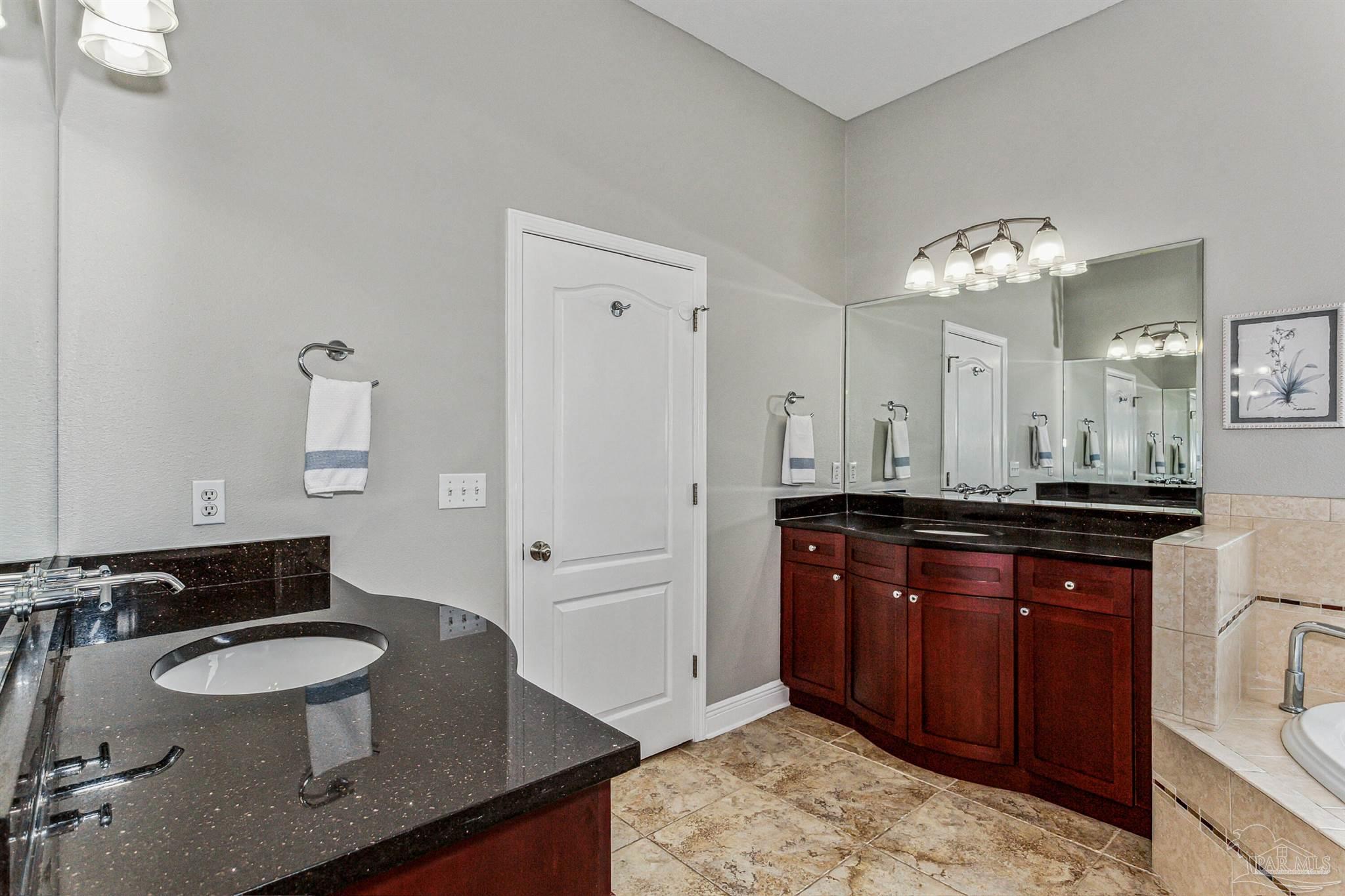 1189 Ceylon Drive Gulf Breeze, FL 32563 - Photo 26 of 49