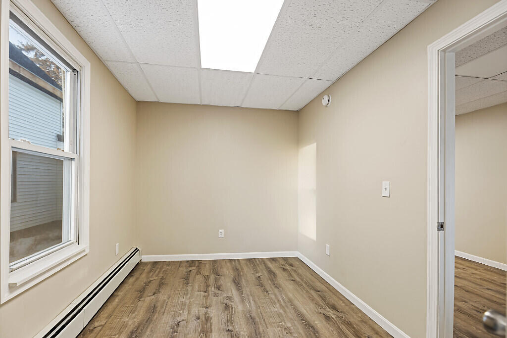 96 Clinton Avenue Winslow, ME 04901 - Photo 15 of 32 08_BP5A3171_DxO_mls