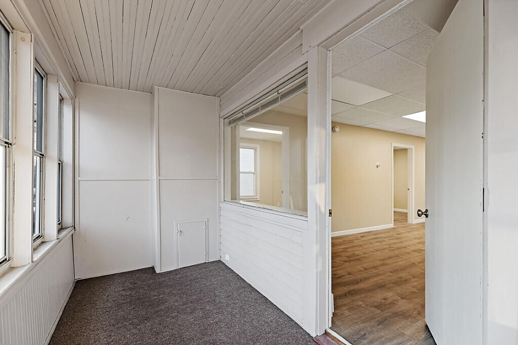96 Clinton Avenue Winslow, ME 04901 - Photo 17 of 32 12_BP5A3183_DxO_mls