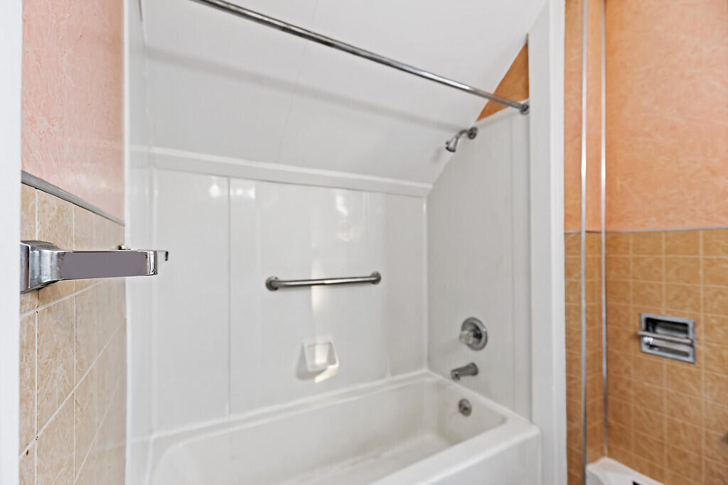 96 Clinton Avenue Winslow, ME 04901 - Photo 25 of 32 46_BP5A3285_DxO_mls