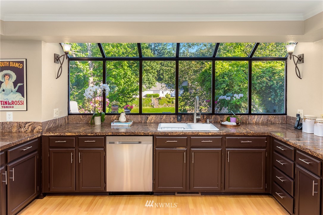 11223 Northeast 174th Street Bothell, WA 98011 - Photo 14 of 37