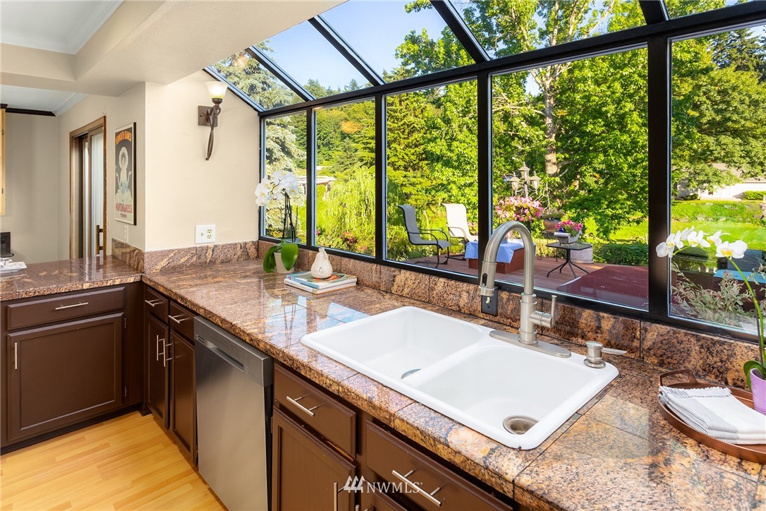 11223 Northeast 174th Street Bothell, WA 98011 - Photo 16 of 37