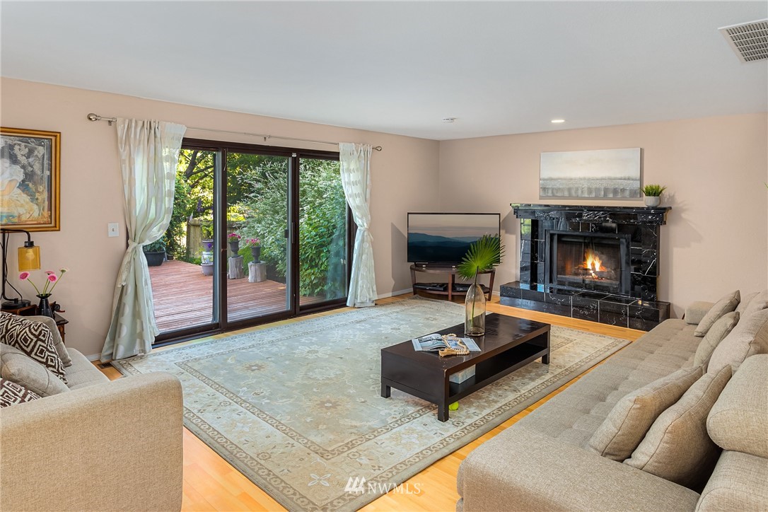 11223 Northeast 174th Street Bothell, WA 98011 - Photo 17 of 37