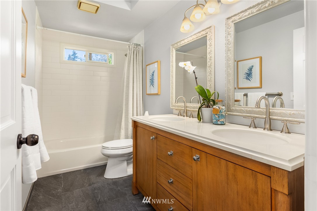 11223 Northeast 174th Street Bothell, WA 98011 - Photo 24 of 37
