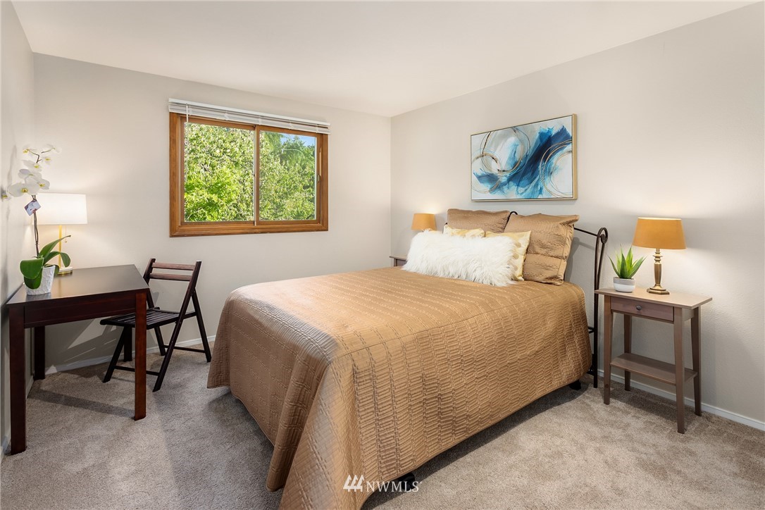 11223 Northeast 174th Street Bothell, WA 98011 - Photo 26 of 37