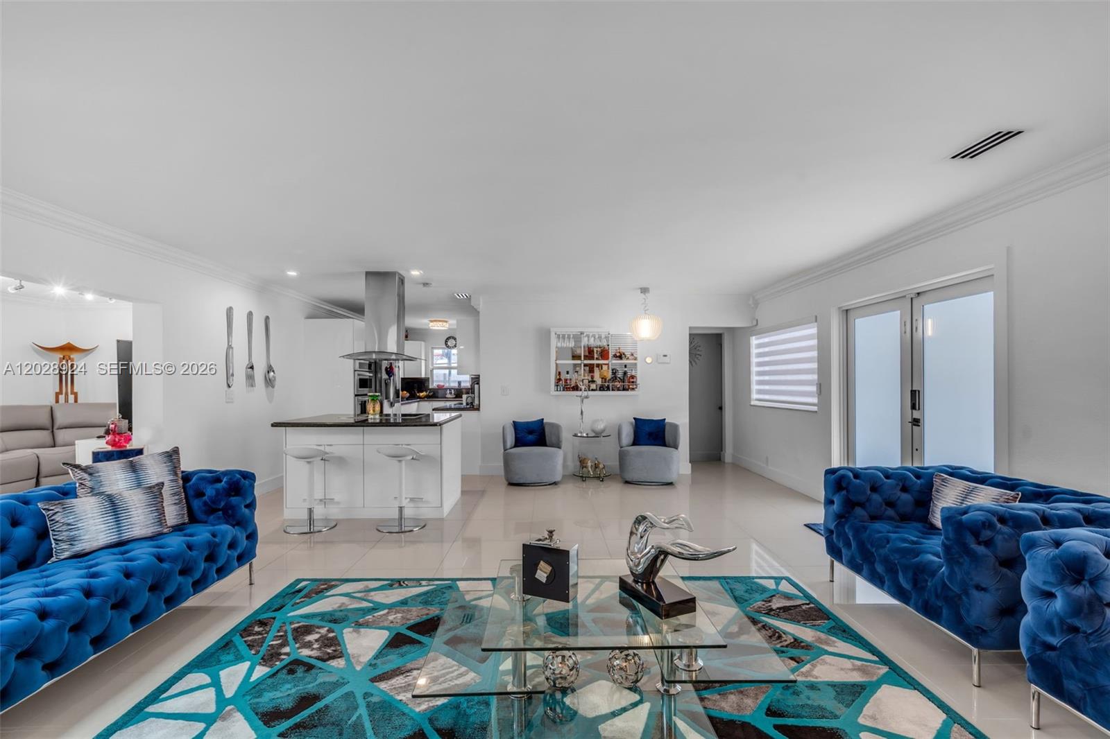 46 Northeast 164th Street Miami, FL 33162 - Photo 6 of 60