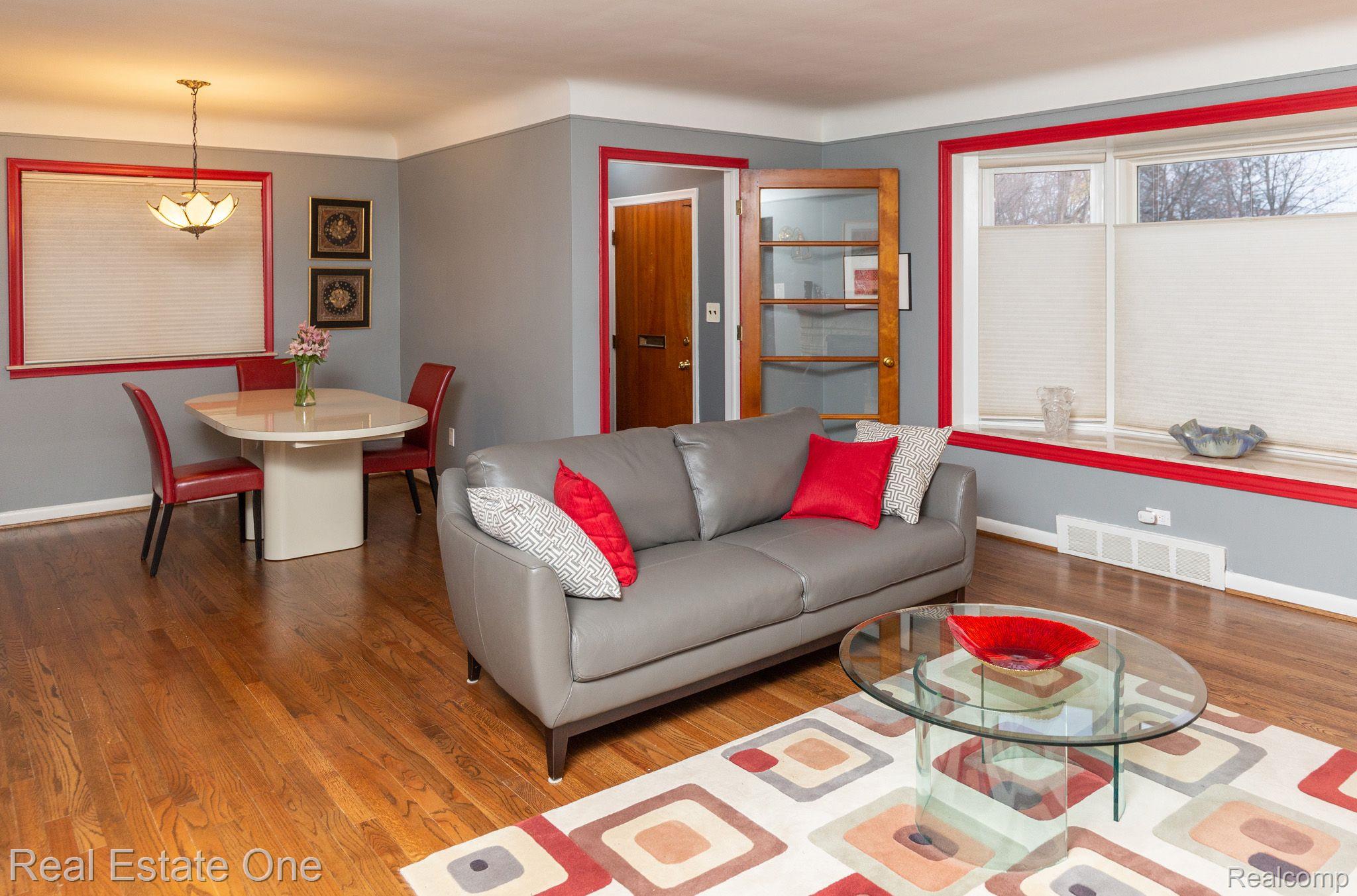 18316 Beverly Road Franklin, MI 48025 - Photo 6 of 31 Gallery Image 6