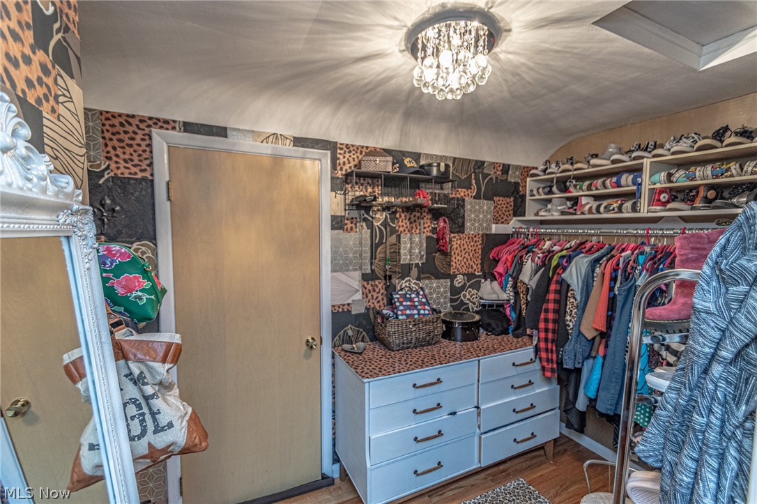4765 Edenwood Road Cleveland, OH 44121 - Photo 24 of 35 Gallery Image 24
