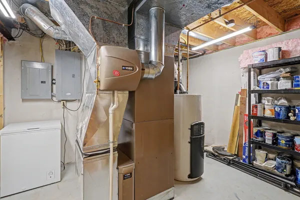 $399,000 | 2145 Aspenwood Drive, Holt, MI 48842