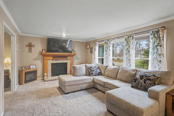 $399,000 | 2145 Aspenwood Drive, Holt, MI 48842