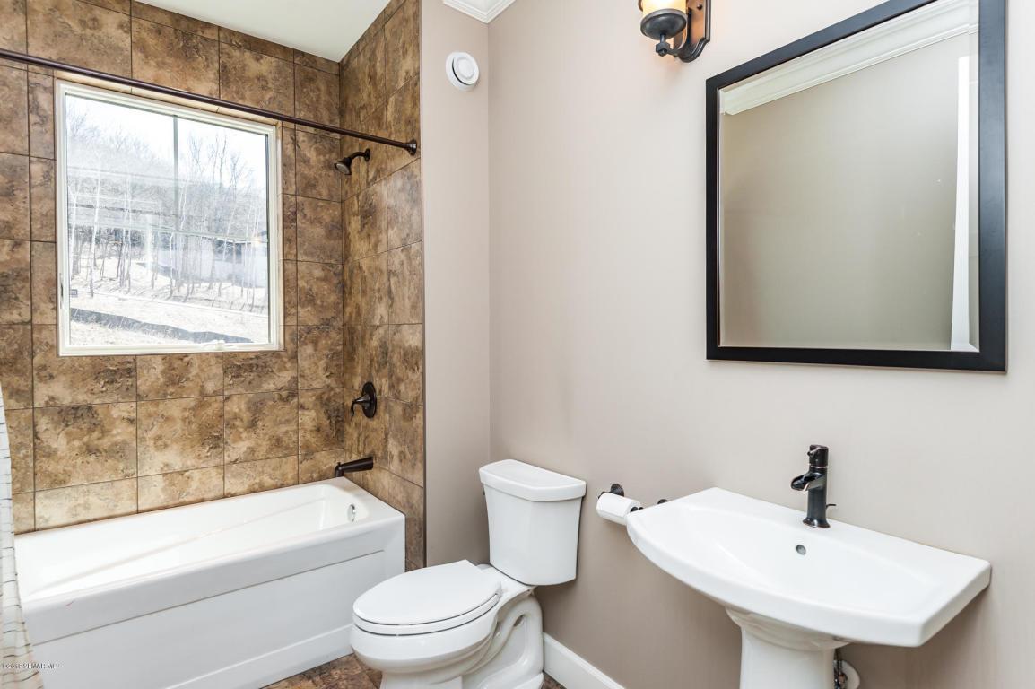 5139 Mayo River Lane Southwest Rochester, MN 55902 - Photo 19 of 57 Gallery Image 19