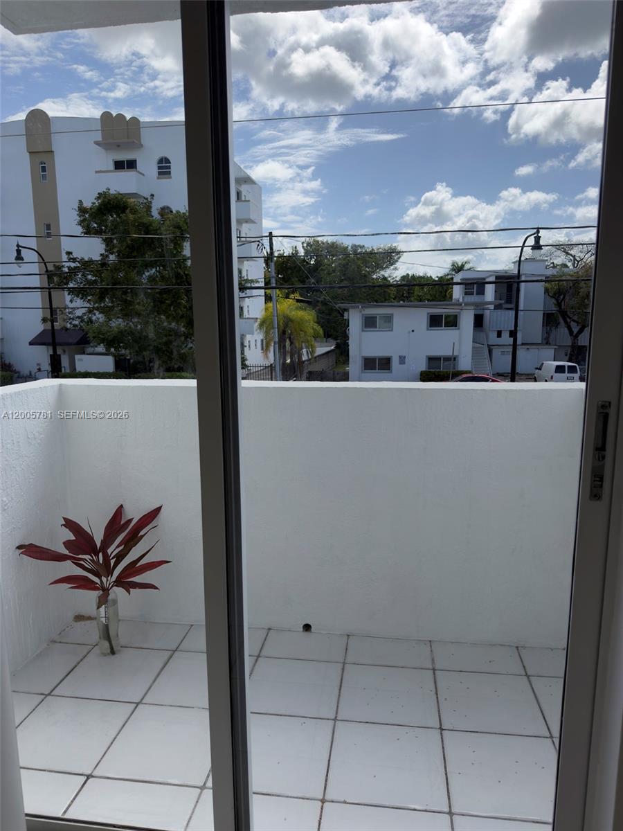 3052 Southwest 27th Avenue, Unit 204 Miami, FL 33133 - Photo 13 of 29