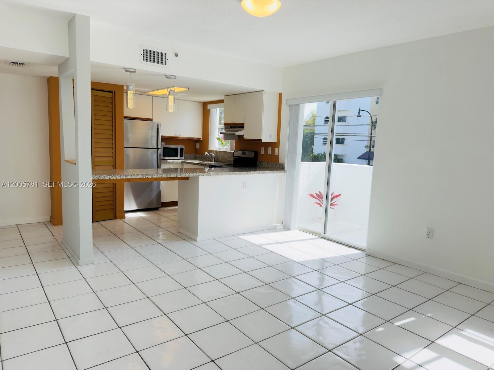 3052 Southwest 27th Avenue, Unit 204 Miami, FL 33133 - Photo 5 of 29