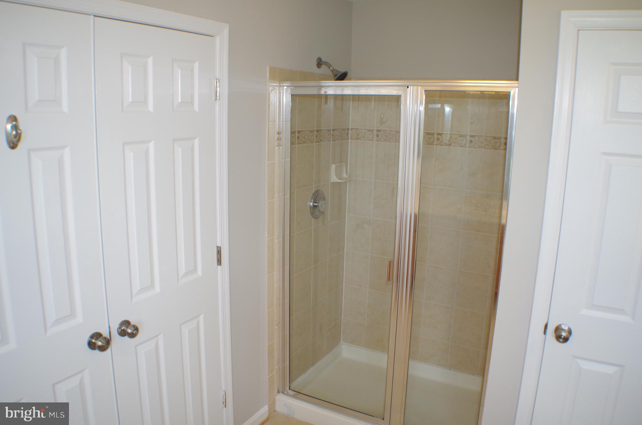 832 Linfield Terrace Northeast Leesburg, VA 20176 - Photo 13 of 25 Bath (Master)