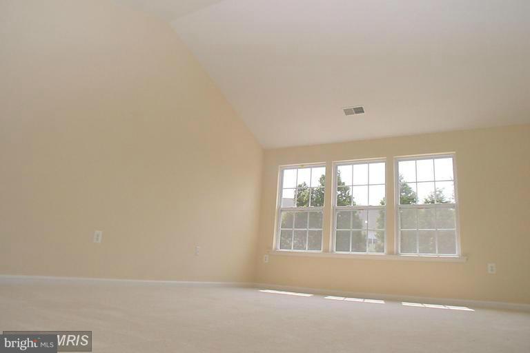 832 Linfield Terrace Northeast Leesburg, VA 20176 - Photo 14 of 25 Bedroom (Master)