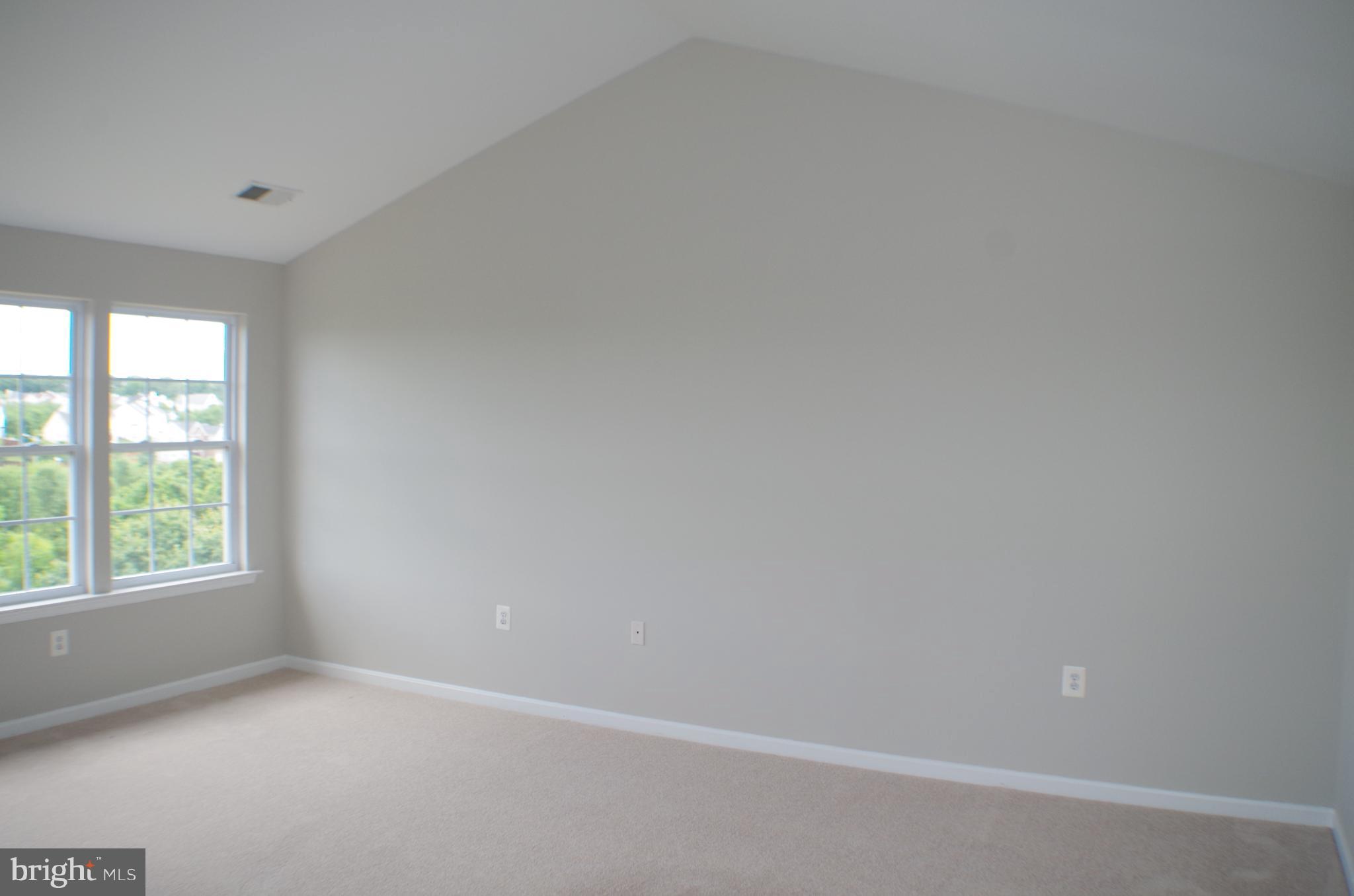 832 Linfield Terrace Northeast Leesburg, VA 20176 - Photo 15 of 25 Bedroom (Master)