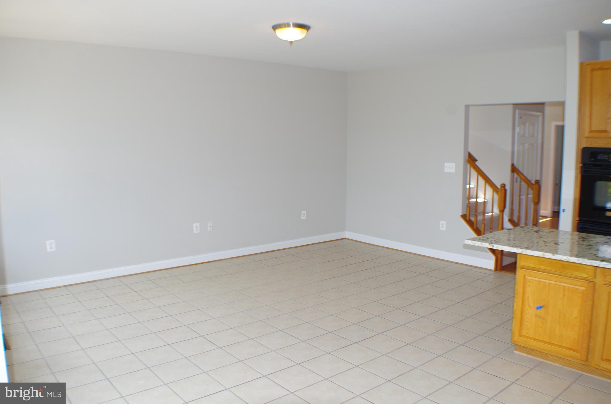 832 Linfield Terrace Northeast Leesburg, VA 20176 - Photo 4 of 25 Kitchen
