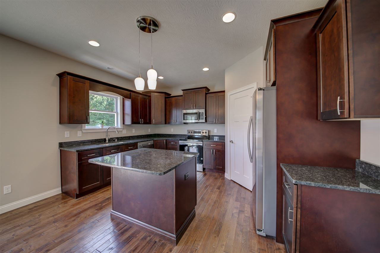 10268 Limerick Circle Covington, KY 41015 - Photo 6 of 30