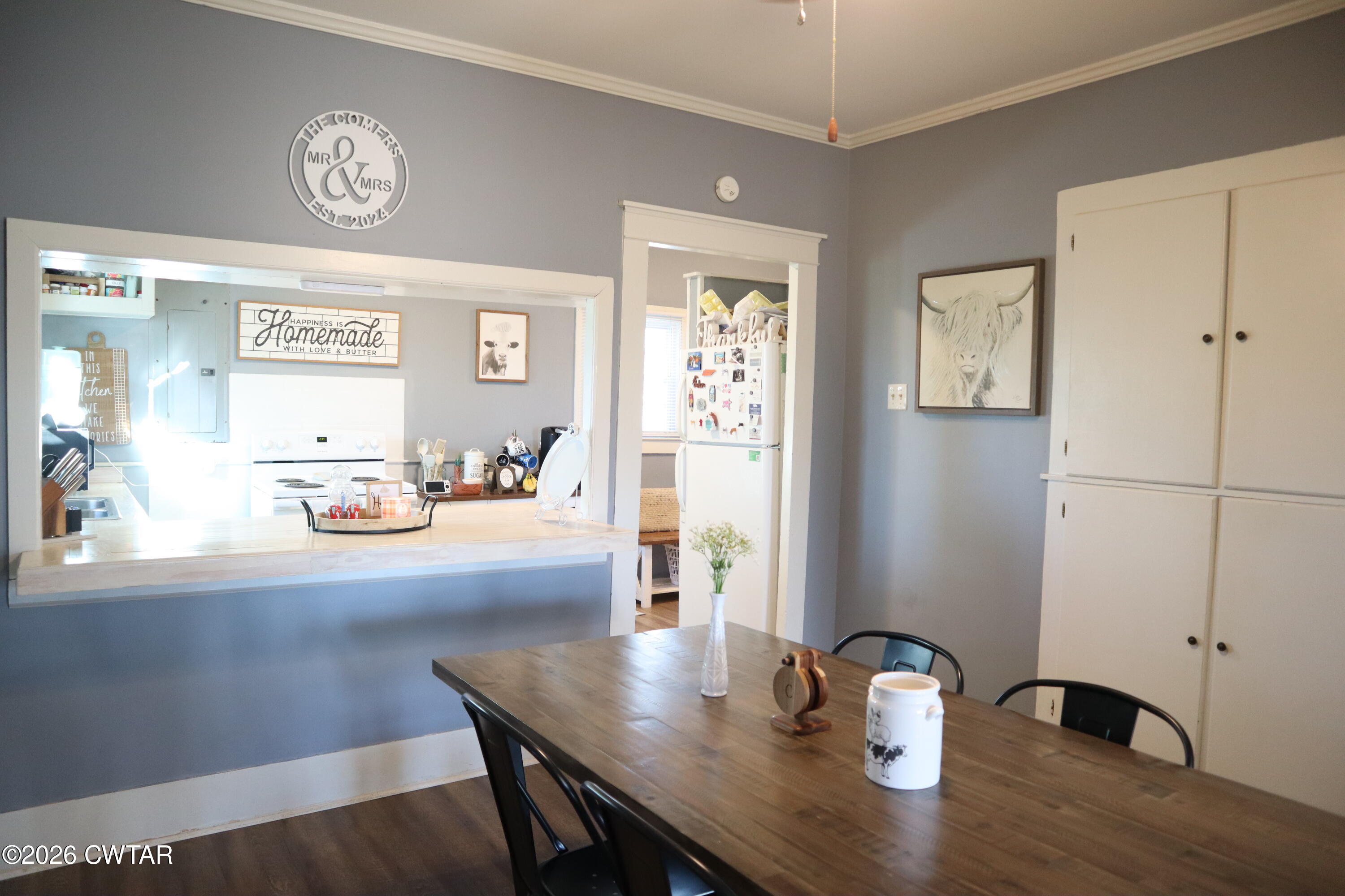 4817 R J Welch Road Friendship, TN 38034 - Photo 4 of 18 a view of a dining room with a table and chairs