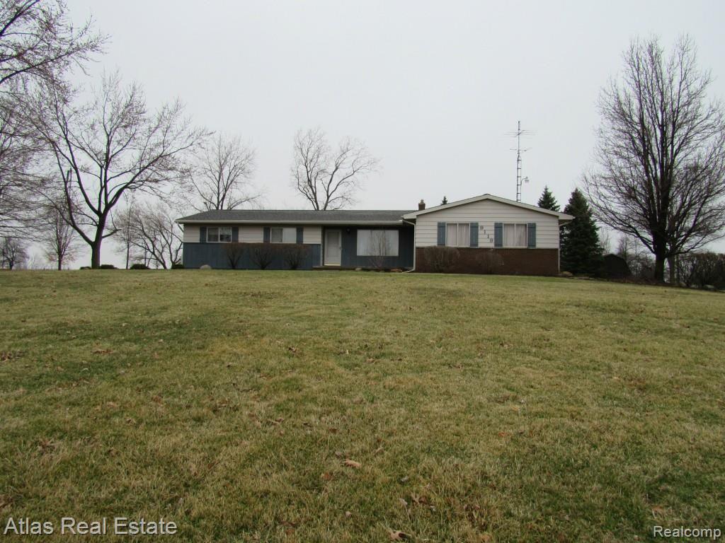 9119 Green Road Goodrich, MI 48438 - Photo 1 of 18 IMG_0452.jpg